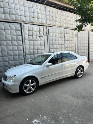 Mercedes benz w203