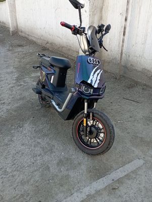 Skuter Bonvi sotiladi