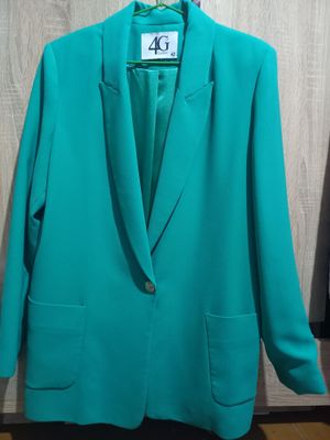 turkiya  kastyum shim sotiladi 1marta kiyilgan