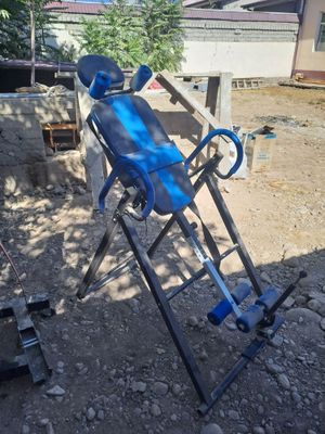 Инверсионный стол , для тех у кого есть грыжа помогает хорошо, спорт т