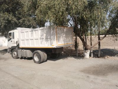 Barcha turdagi yuk mashinasi boʻrtlari