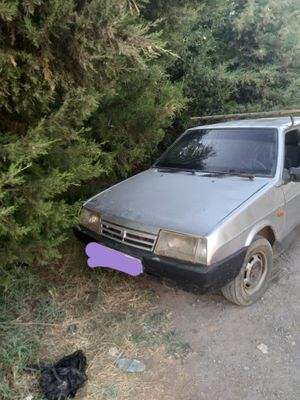 2109 сотилади бензинда йил 1993