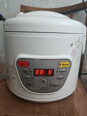 Продается хорошая мультиварка