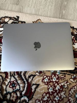 mackbook pro 2017 8/128