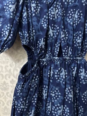 Синее платье Zara — короткое и стильное