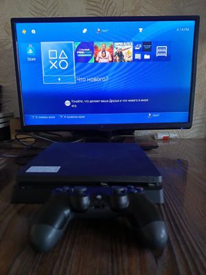 Playstation 4 slim ofitsalniy oʻyinlari bilan