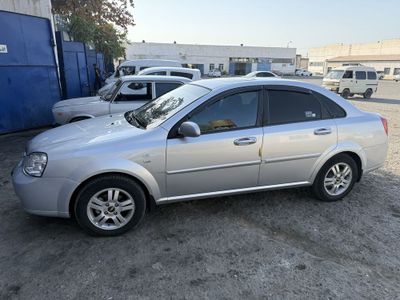 Lacetti A/T 2013 yaxshi holatda
