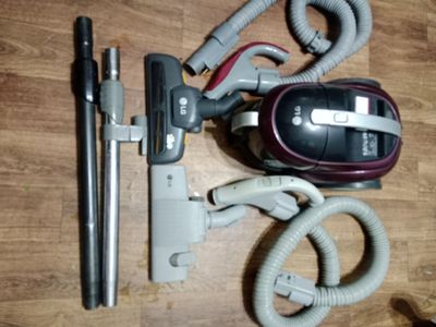 Продам пылесос LG
