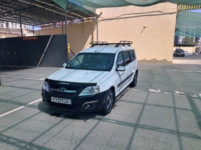 Lada Largus сотилади 2014.