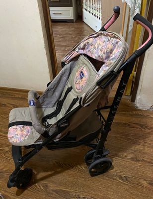 Продается коляска Chicco Liteway