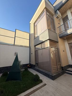 Продаётся коттедж в Домбирабаде рядом метро Алмазар
