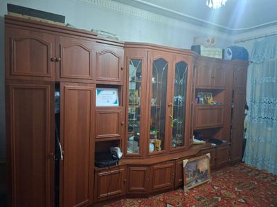 Эски мебел сотилади келишилган нархда.