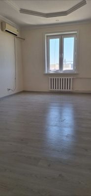 Sergeli stroitelda 2honali uy sotiladi 9qavatli Dom 3qavatida ozimziki