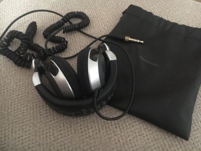 Продаю DJ наушники Technics 1210