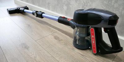 Беспроводной пылесос Polaris PVCS 7090 HandStickPRO Aqua