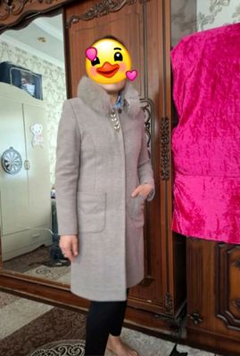 Palto primoy fason turetiskiy Larissa 36 razmer