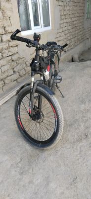 narxi 1miln100yuz bulishi undan kami yoq