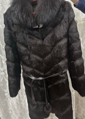 Продается шуба из кроличьей шерсти