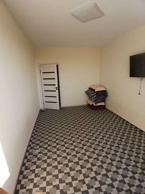Maklersiz Yangi Choshtepadan 1-xonali uy ijaraga beraman. 350$