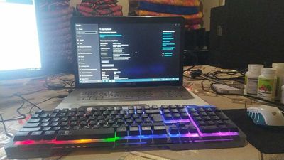 notebook asus core i7 sotiladi