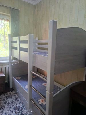 2 этажли кровать сотилади,холати зур