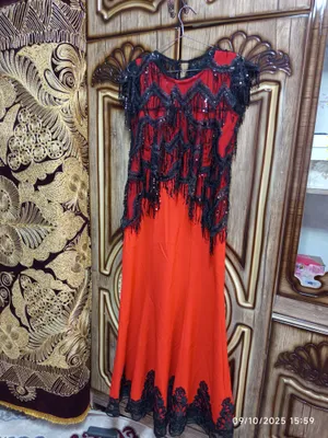 vecerniy koʻylak 1 marta kiyilgan.yozlik