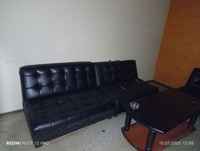 Kojinniy divan va kreslolar sotiladi