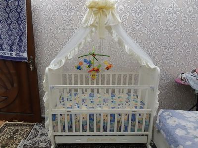 Кровать chicco детская в хорошем состоянии