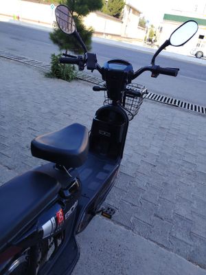ElektroSkuter va Velosiped
