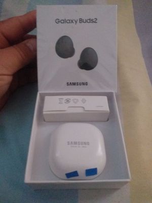 Samsung buds 2 сотилади