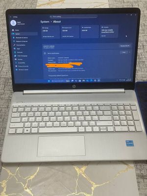 HP 15s laptop (noutbuk)