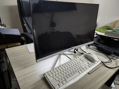 Моноблок i5 процессор 8 ддр3 nvme 256