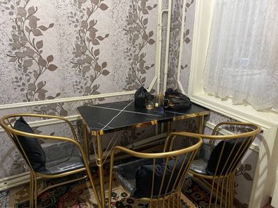 Юнусобод тумани 14 квартал да 2 хонали уй ижарага