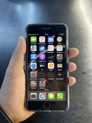 iPhone 8 Plus ёмкость 71. 64Гб