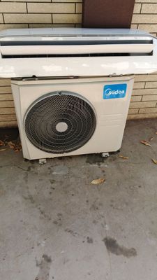 Kanditsioner sotiladi Midea invertor 24 talik