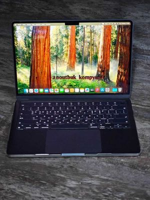 Apple Macbook Air M2