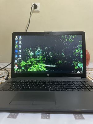 Laptop HP noutbuk