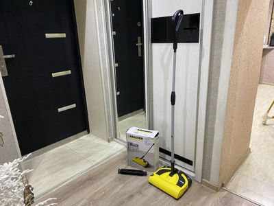 * KARCHER K55 Plus электро веник в отличном состоянии в полном комплек