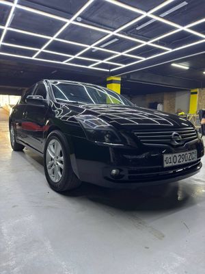 Nissan Altima 2008