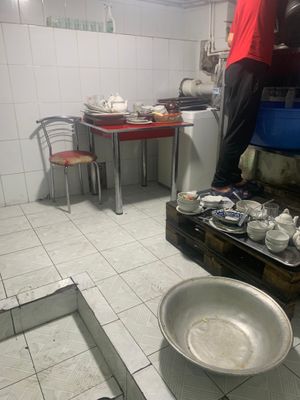 Kafega moykaga ishchi kerak