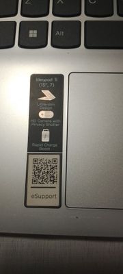 Lenovo i1 noutbuk
