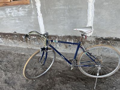 Velosiped kareadan olib kelingan yaxshi holatda