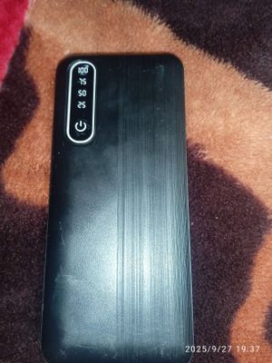 Power bank MODEL:YO5 CAPACITY:20.000