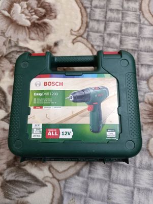 Продам новую Аккумуляторную дрель-шуруповерт BOSCH Easy Drill 1200