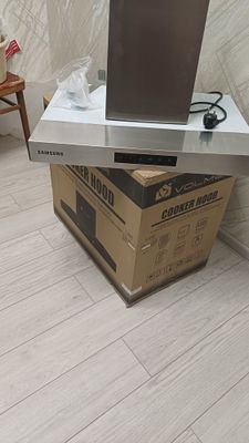 Продам вытяжку Samsung б/у