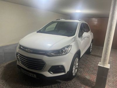 tracker sotiladi yili 2019