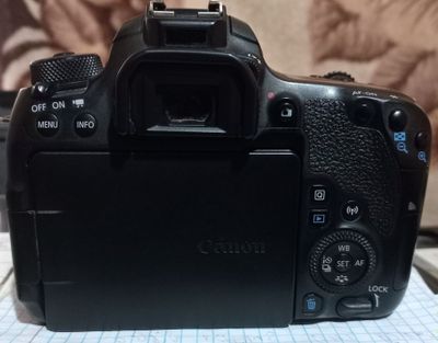 Canon 77D Фотоаппарат Продаётся