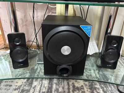 Колонка, музыкальный центр