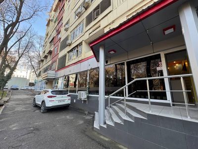 Аренда коммерческой недвижимости ЦУМ , Fish&Bread 100м2