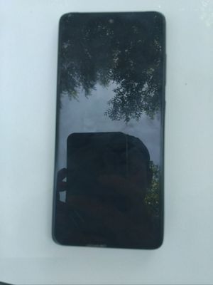Telefon sotiladi singani steklosi aybi ekran almashgan 128ga 6 pubg 60